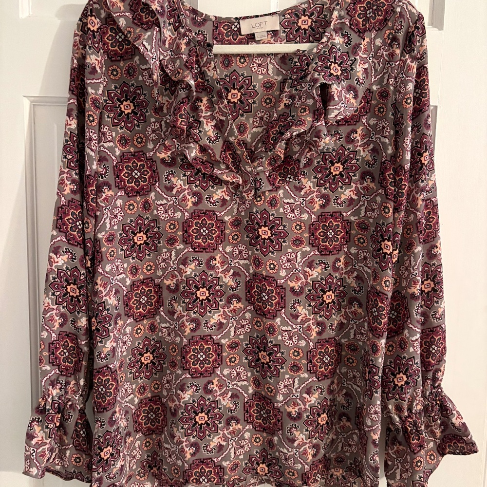 LOFT Outlet Top - Size Small